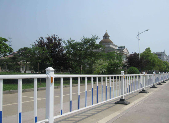 市政道路護(hù)欄 市政道路護(hù)欄