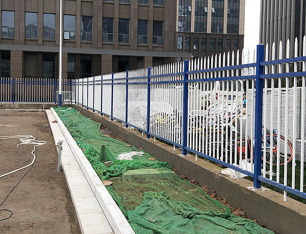 鋅鋼護(hù)欄價格